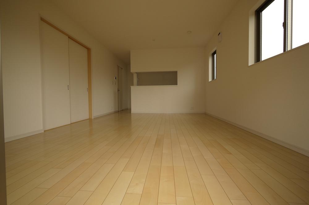 Same specifications photos (living). Same specifications