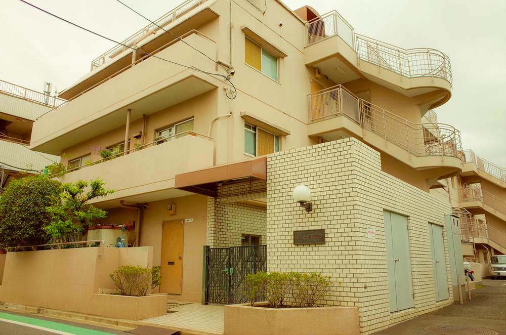 Setagaya-ku, Tokyo Tamazutsumi 1