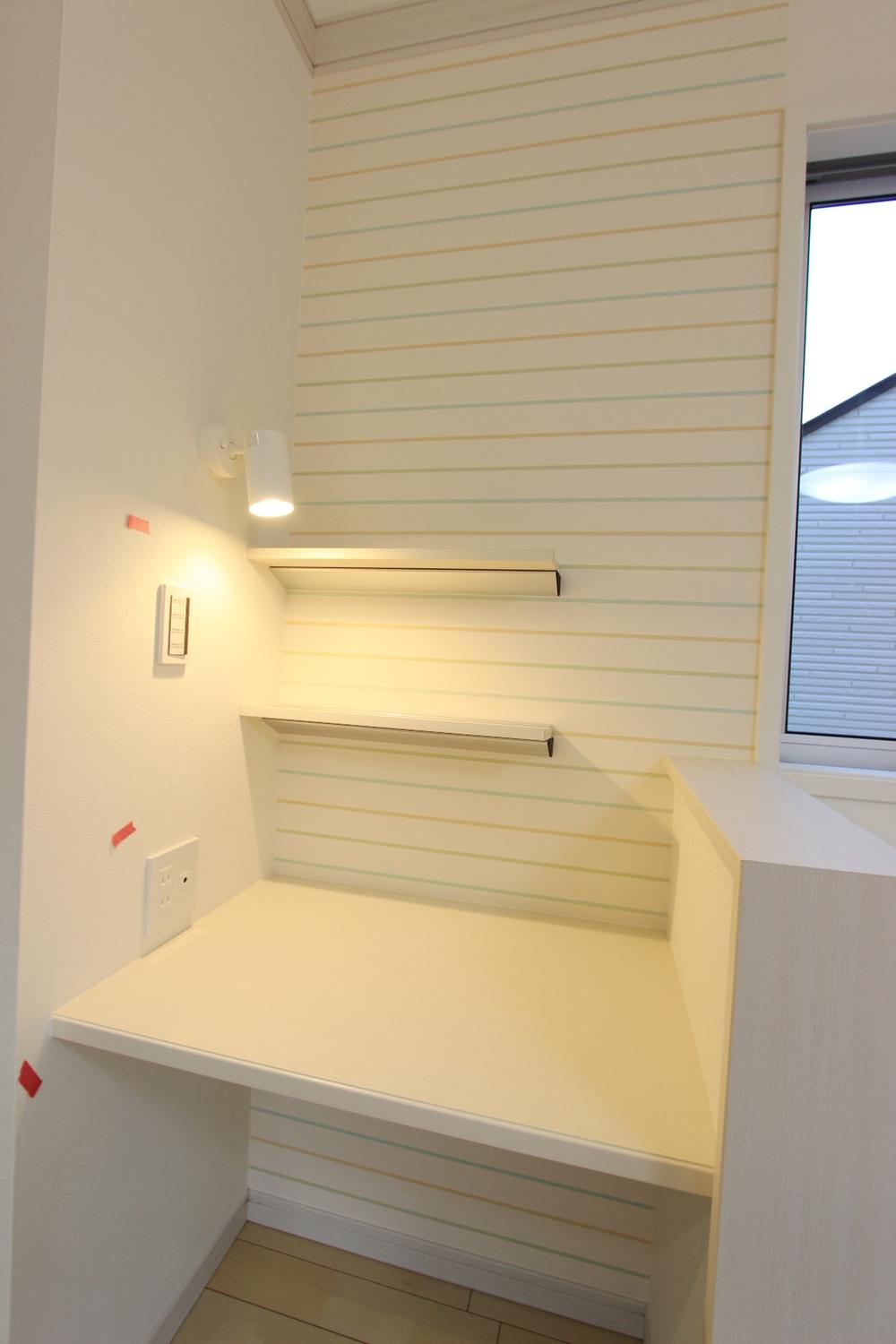 Living. Also study desk are installed next to the living, For children, And Use is the variety for wife! 