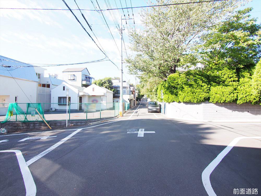 Local photos, including front road. Frontal road