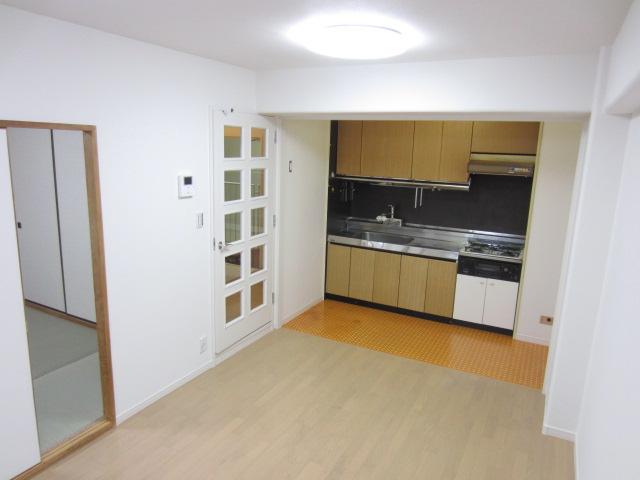 Living. Indoor (12 May 2013) Shooting