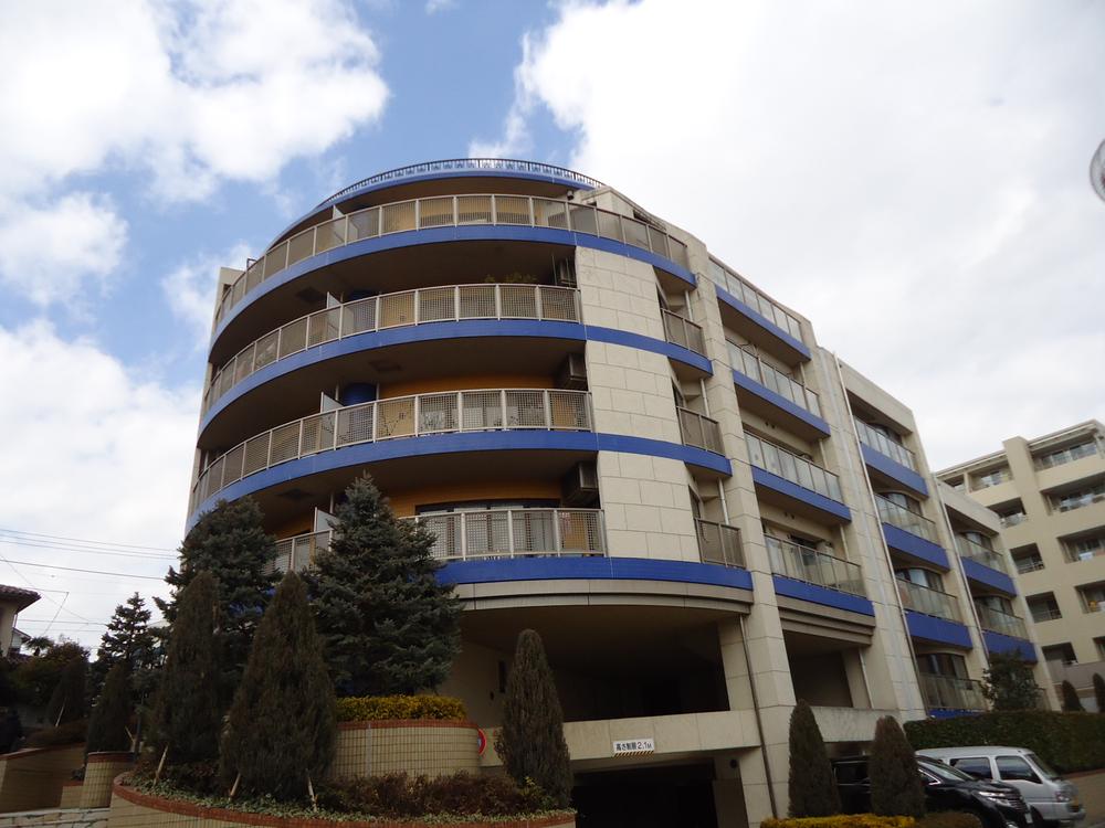 Local appearance photo. Local (10 May 2013) Shooting