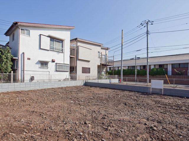 Local land photo. Car Street also less, Landscape is also good, Especially for those small children come in, It is the best.