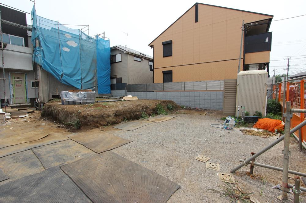 Local land photo. Is a local vacant lot. Other 1 Lot Land sale compartment, Two buildings ready-built compartment there.