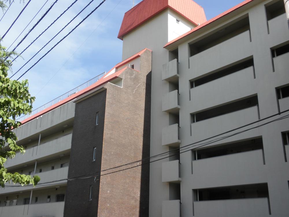 Local appearance photo. Local (12 May 2013) Shooting