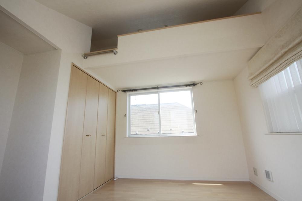 Receipt. 3F is in the living room there is also a loft