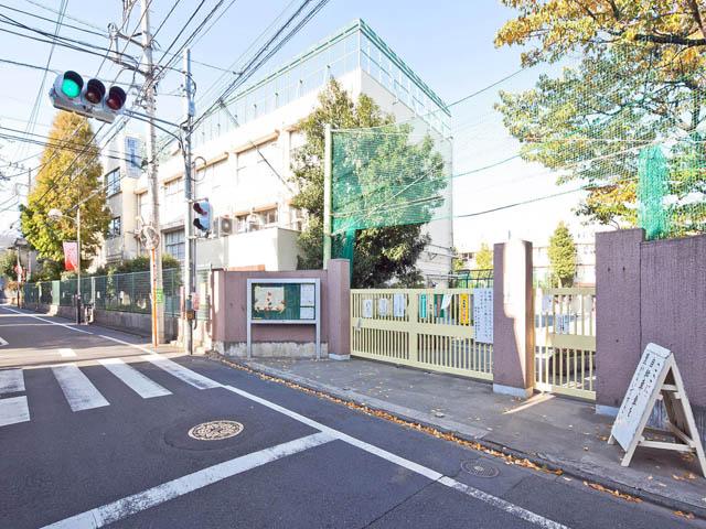 Primary school. 440m to Setagaya Ward Kyodo Elementary School