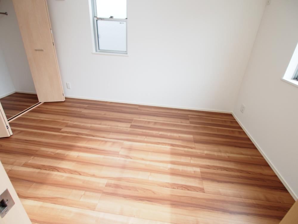 Non-living room. Indoor (11 May 2013) Shooting