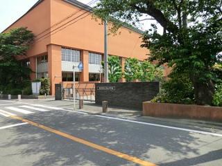 Junior high school. Osan 550m until junior high school