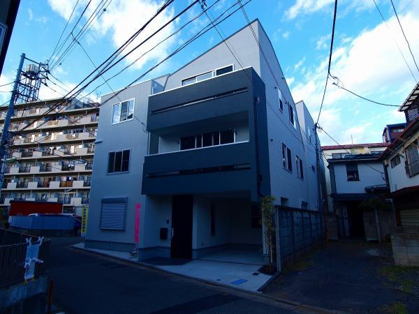 Local appearance photo