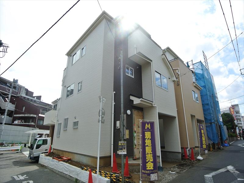 Local photos, including front road