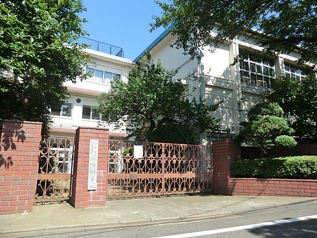 Primary school. 370m to Yahata elementary school