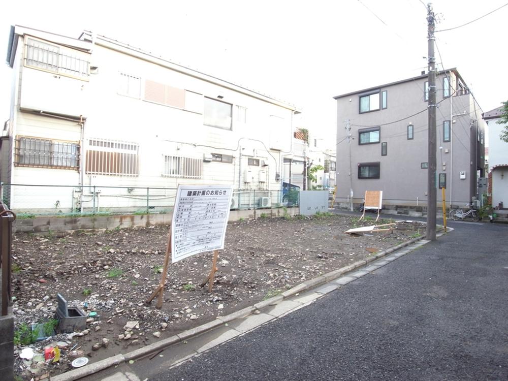 Local photos, including front road. Local (September 2013) Shooting