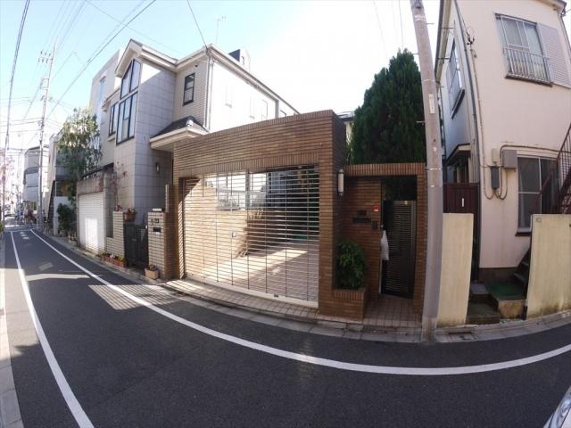 Local appearance photo