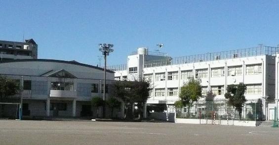 Junior high school. 1547m to Setagaya Ward Yoga Junior High School