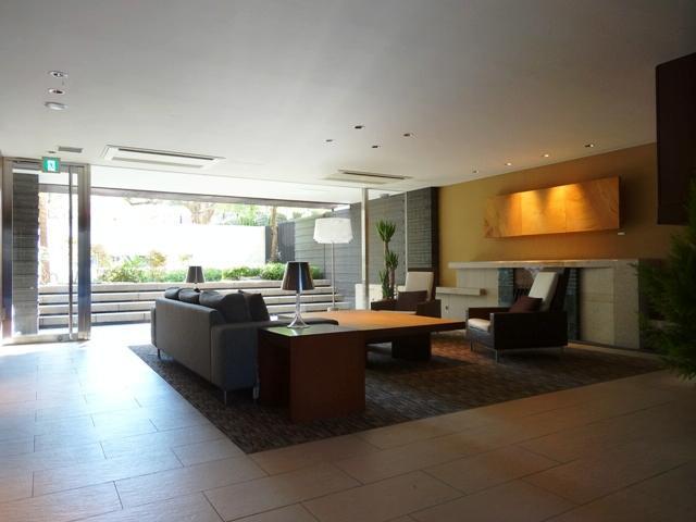 Other common areas. Lounge