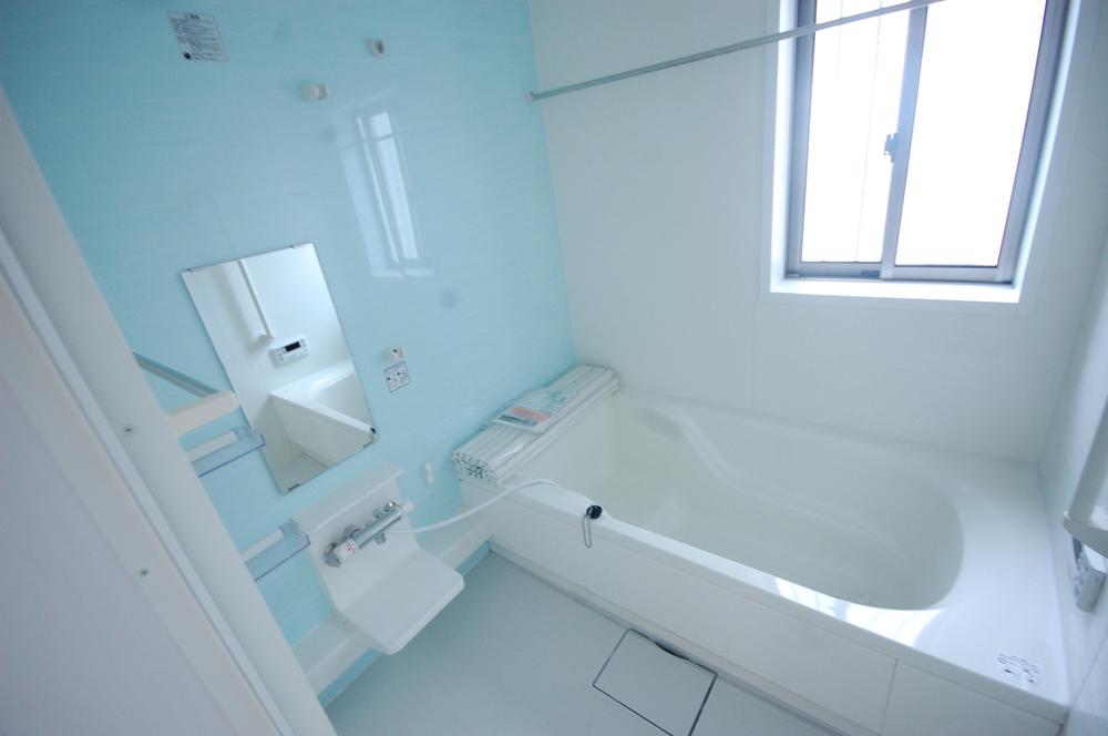 Same specifications photo (kitchen)