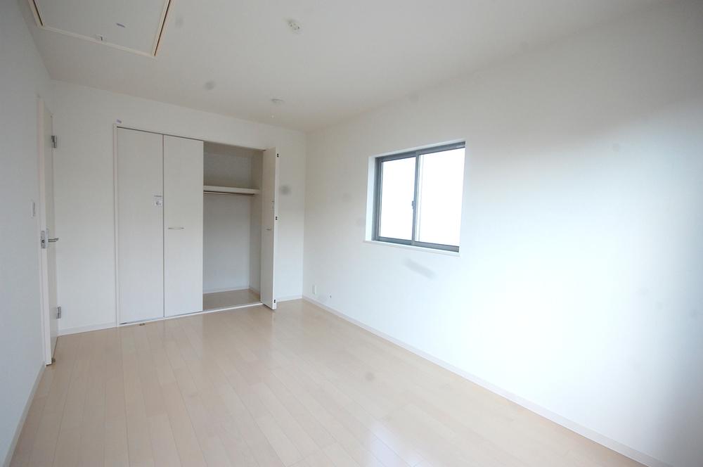 Same specifications photos (Other introspection)