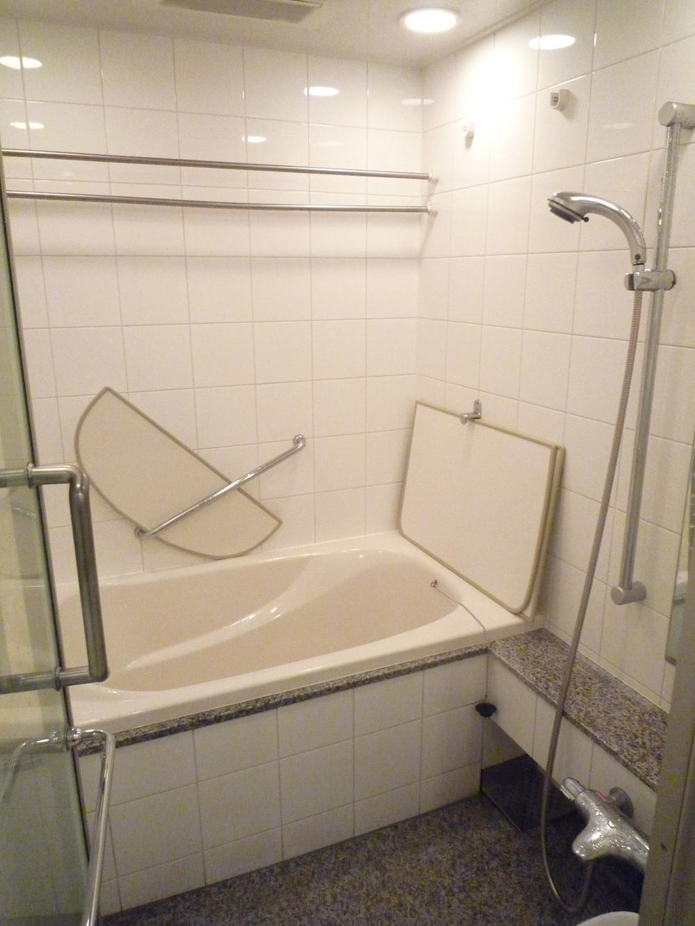 Bathroom. Indoor (September 2013) Shooting