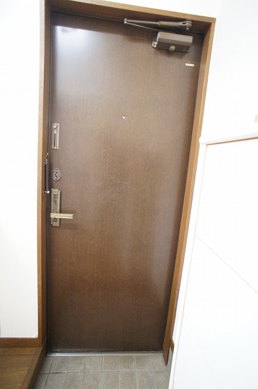 Entrance. Rest assured that the key is two with ☆