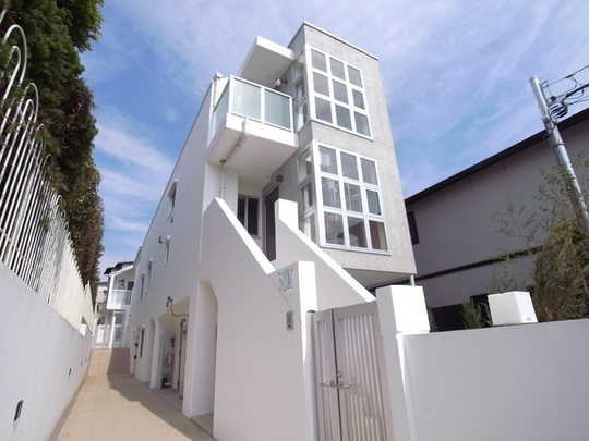 Local appearance photo