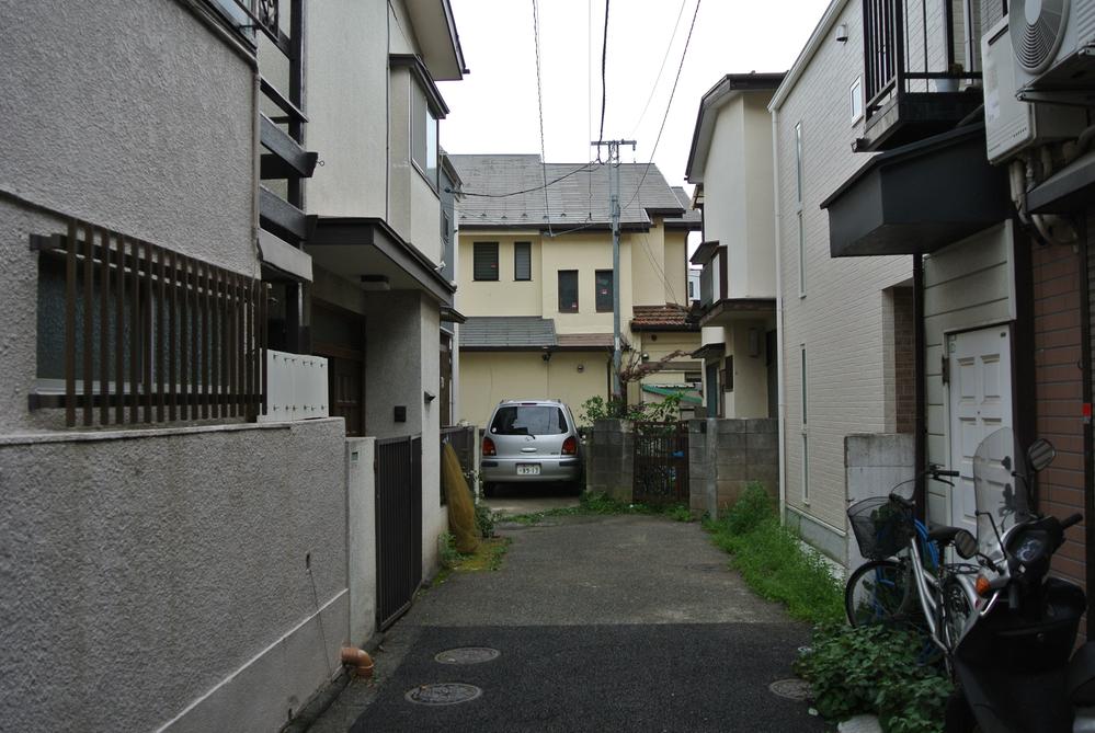 Local photos, including front road. Local (July 2013) Shooting