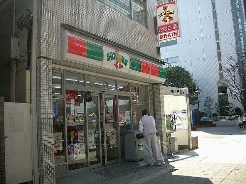 Convenience store. 150m until Thanksgiving (convenience store)