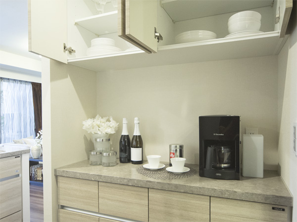 Other. (Shared facilities ・ Common utility ・ Pet facility ・ Variety of services ・ Security ・ Earthquake countermeasures ・ Disaster-prevention measures ・ Building structure ・ Such as the characteristics of the building)