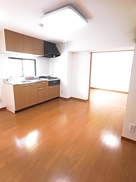 Other room space. ■ dining