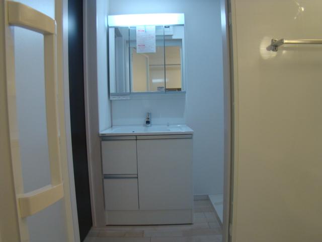 Same specifications photos (Other introspection). Same specifications