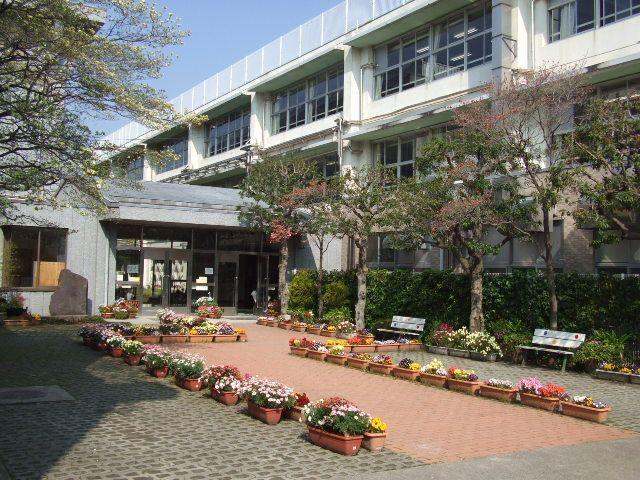 Junior high school. Okusawa 1400m until junior high school