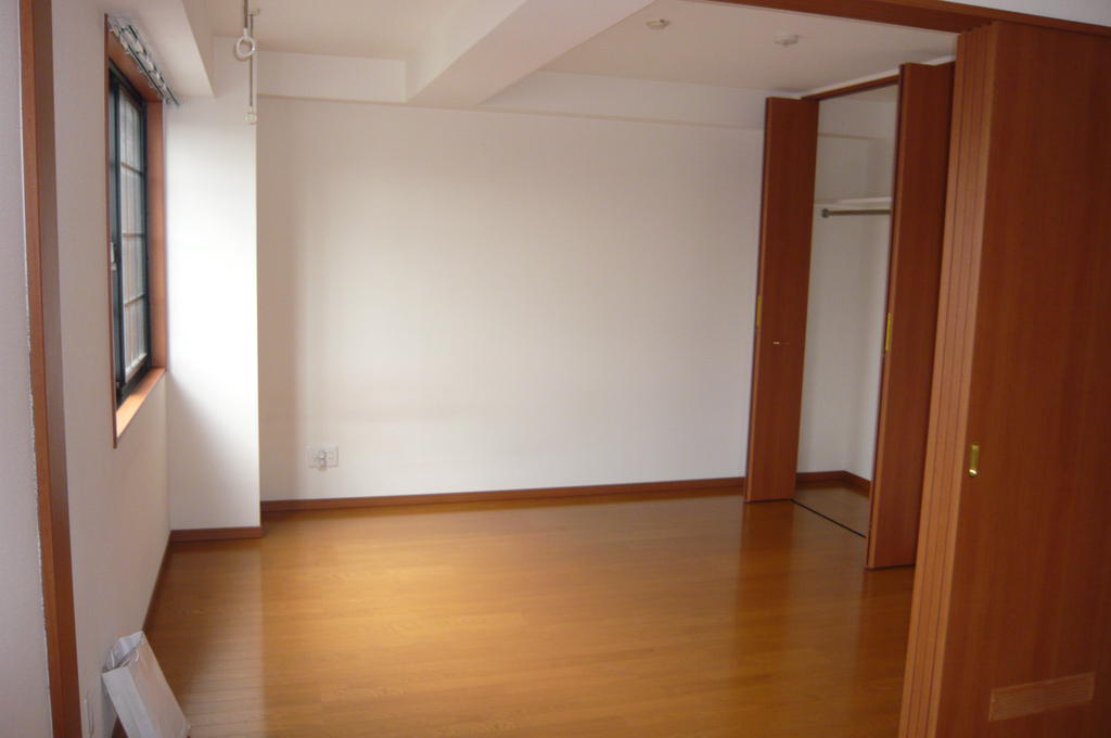 Living and room. ☆ Per diem good ☆