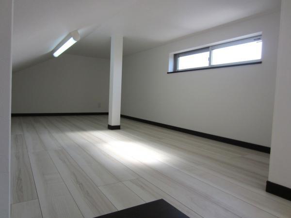 Receipt. Loft: 10.5 Pledge of loft storage capacity pat