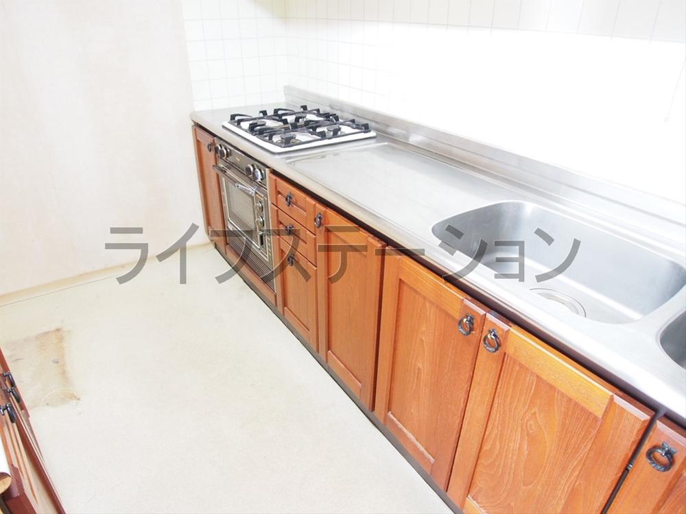 Kitchen. Local (November 28, 2013) Shooting Reform is before ☆