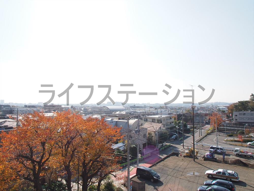 View photos from the dwelling unit. Local (November 28, 2013) Shooting