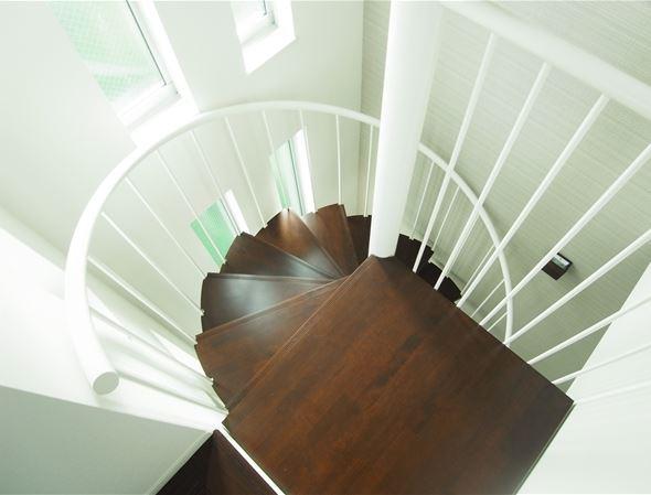 Living. B Building living spiral staircase