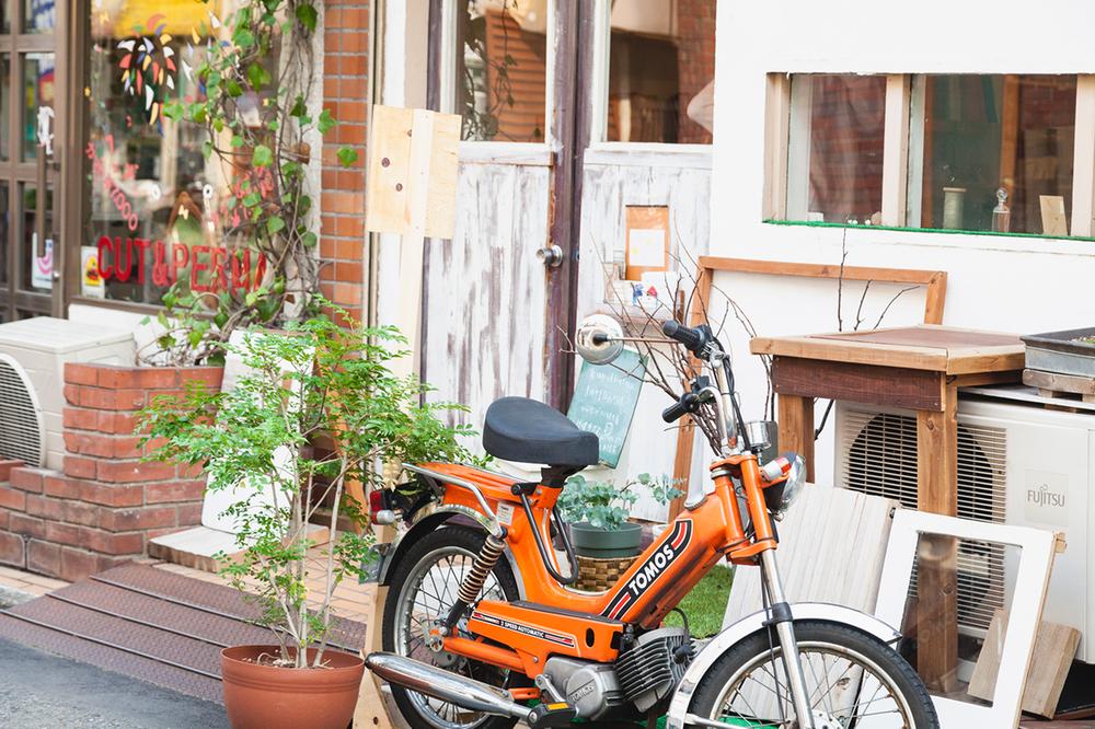 Streets around. 820m to Kyodo lily of the valley high street