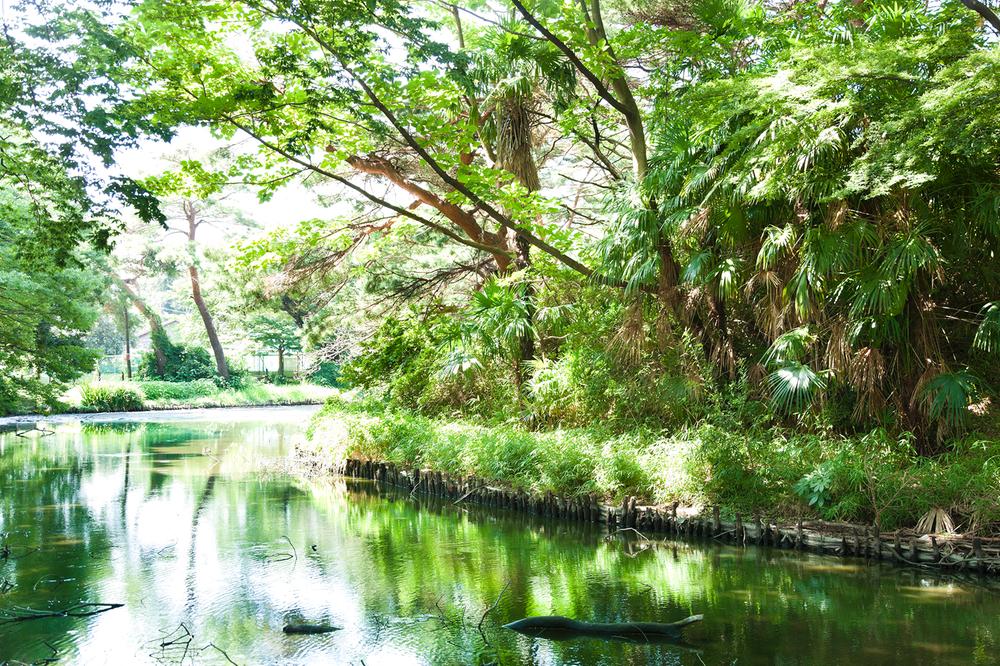 park. 680m until Shogun pond park