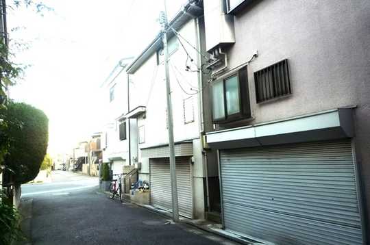 Local appearance photo