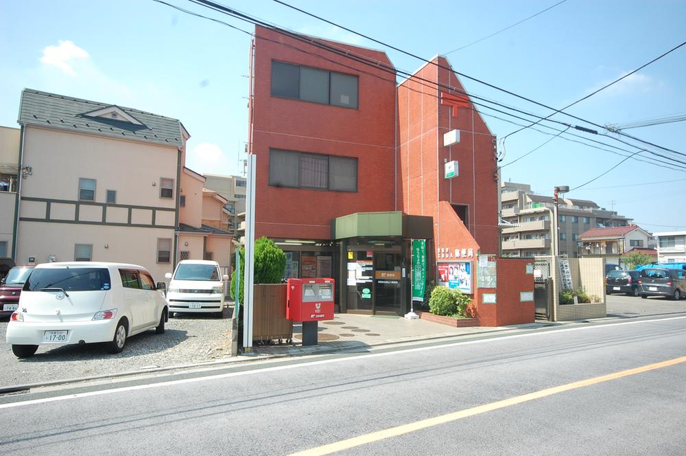 post office. 517m to Setagaya Kitakarasuyama post office