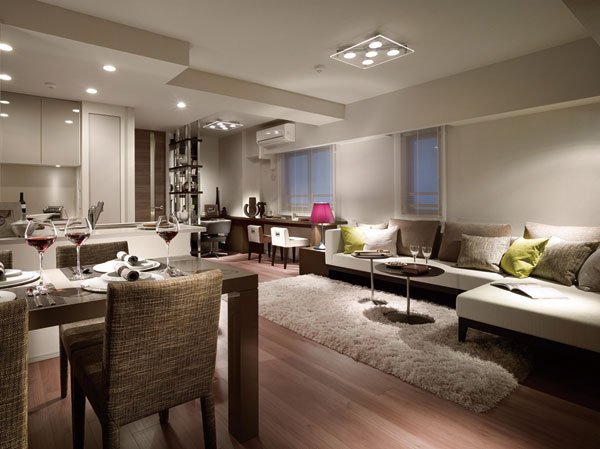 Living.  [Kaori standing privacy. Alive to the details of space, Aesthetics of the mansion] Sticking to the material to detail of the space, Family gather living ・ Dining and hobby room, The warm interior. Private Western-style is, We pursued the coziness in the calm interior. (LIVING DINING)