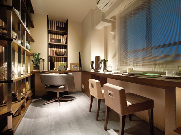 Interior. FAMILY STUDY CORNER