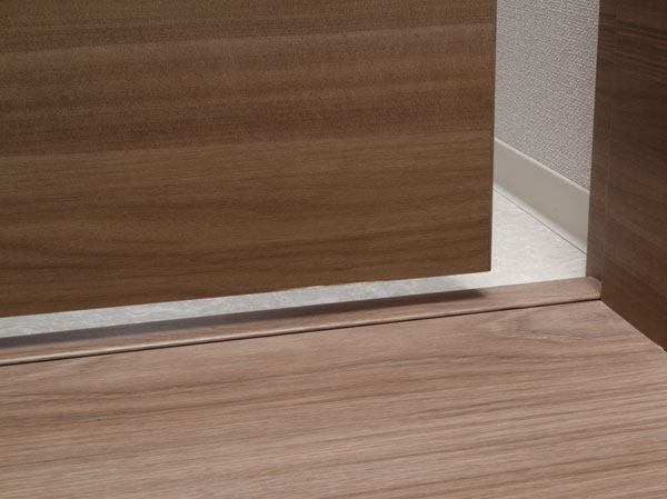 Other.  [Sliding door hanger rail] Sliding door in the dwelling unit is, Do not install the rails to the floor part, The hanger rail and adoption of the hanging system, And it is suppressing the vibration sound to the lower floor, which occurs when the door is opening and closing.