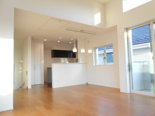 Living. Indoor (11 May 2013) Shooting