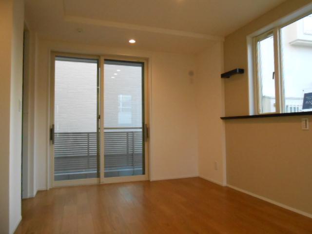 Non-living room. Indoor (11 May 2013) Shooting