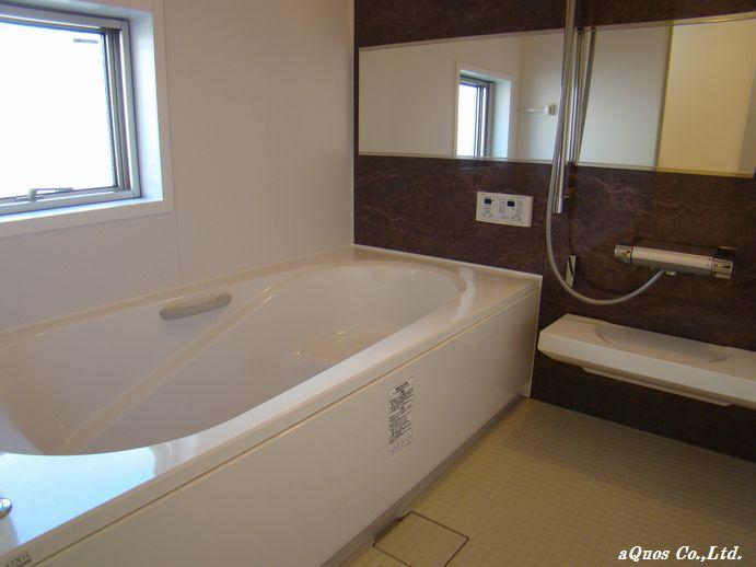 Bathroom. Indoor (12 May 2013) Shooting