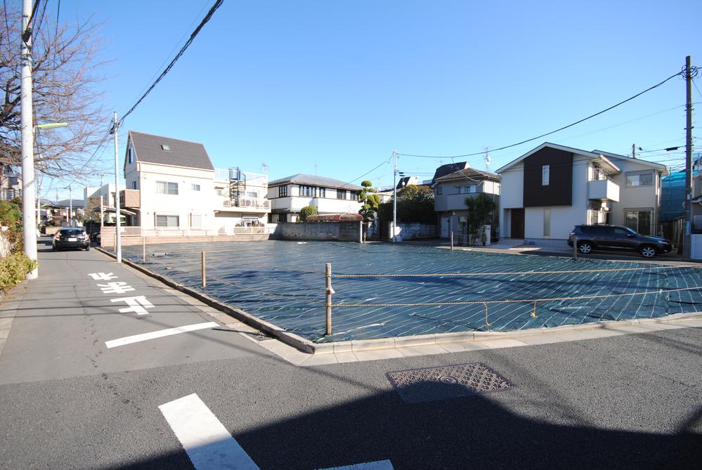 Streets around. The living conditions in the 6-minute walk station!