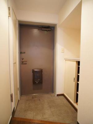 Entrance. Since the shoe box equipped, When is the entrance clean even ☆