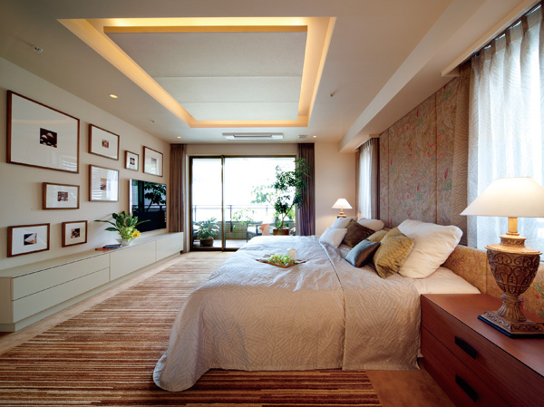 Other.  [Master Bedroom] The meaning of the fact that live on top of the hill Hiroo, To be a place where you can feel as it is. Each of the space, At the downtown landscape, And at the time of Hiroo Mori, So will lead to the green garden forest when, It has been made the planning of precisely because there is in this location.