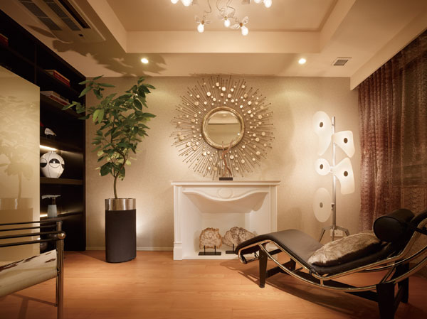 Interior. Western-style 2